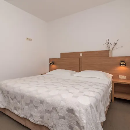 Lucica Guest house 4*