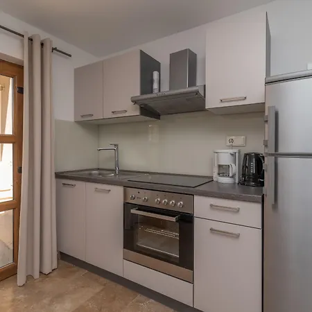 Lucica Guest house Trogir