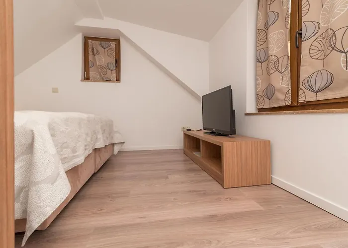 Lucica Penzion Trogir