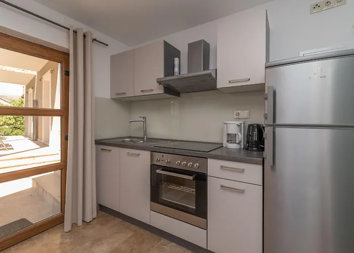 Lucica Penzion Trogir