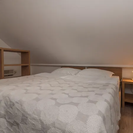 Vendégház Lucica 4*