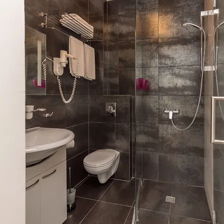 بيت ضيافة Lucica