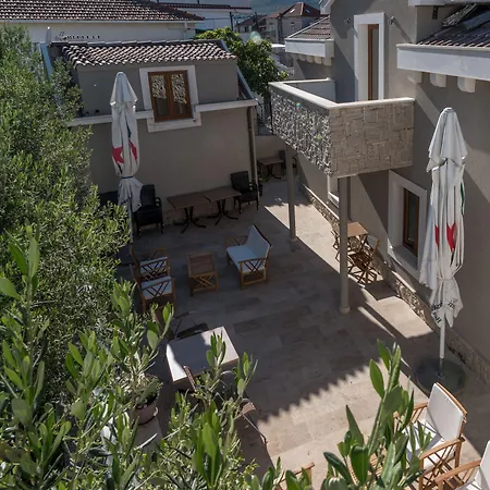 Lucica بيت ضيافة